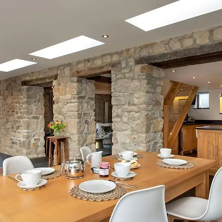 Luxury Close To Cliffs & Surfing Beaches! Bude
