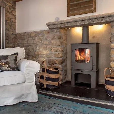 Luxury Close To Cliffs & Surfing Beaches! Holiday home